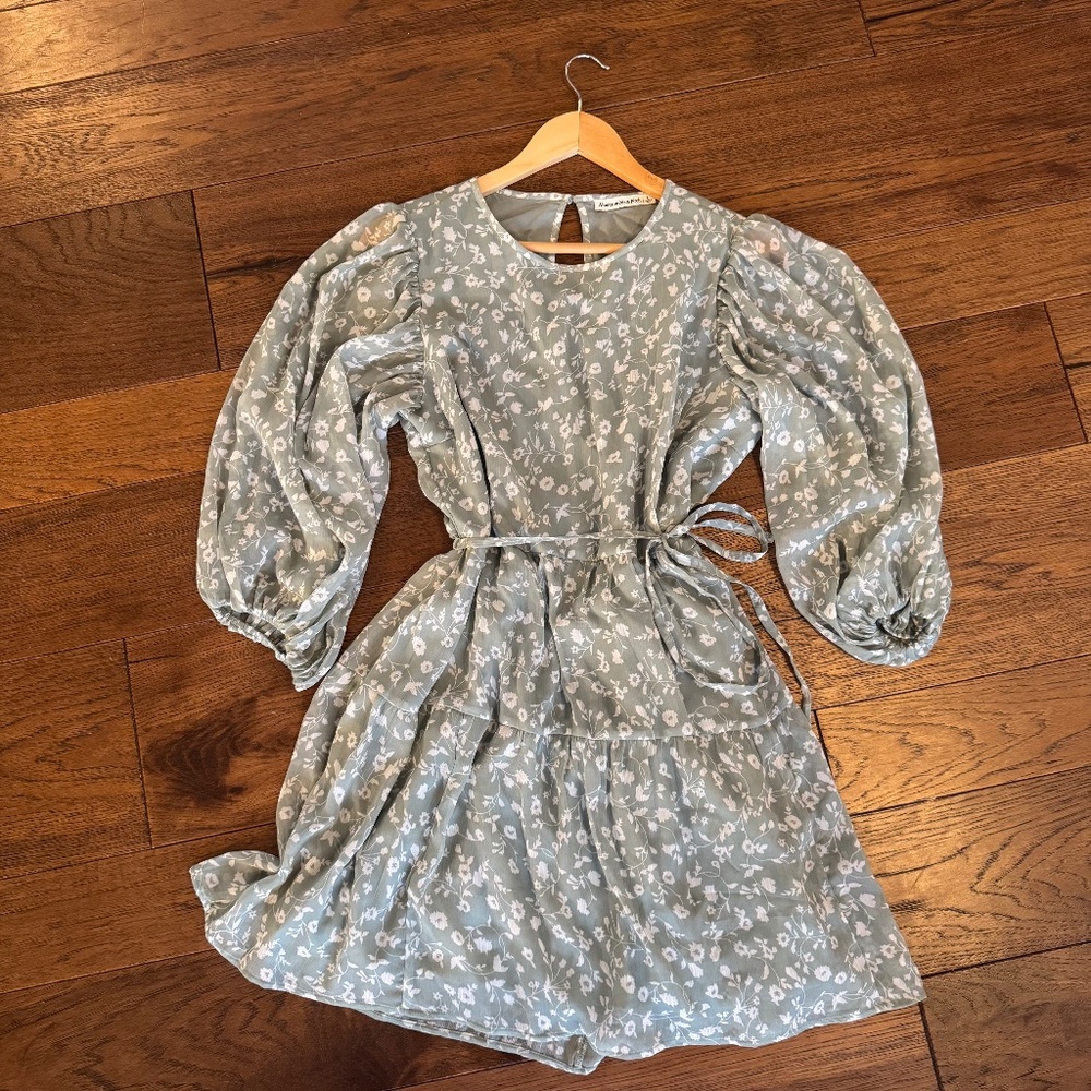 Abercrombie long-sleeved dress tie-waist
